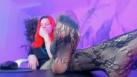 Snapshot of nielletablossom chatting on 02/20/25, 11:20 Nellie online show from 02/20/25, 11:20