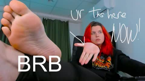 Snapshot of nielletablossom chatting on 10/06/25, 02:09 Nellie online show from 10/06/25, 02:09