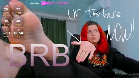 Snapshot of nielletablossom chatting on 10/22/25, 02:23 Nellie online show from 10/22/25, 02:23