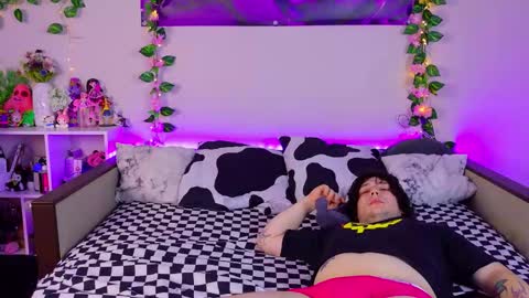 Night angel online show from 03/04/26, 09:48