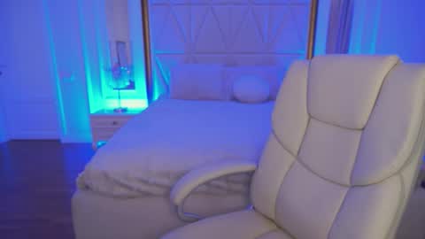 Aylin online show from 03/30/26, 10:22