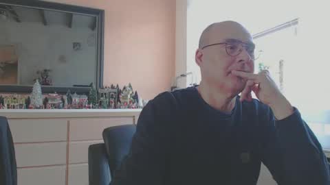 Snapshot of nightkeeper63 chatting on 12/03/24, 12:06 nightkeeper63 online show from 12/03/24, 12:06