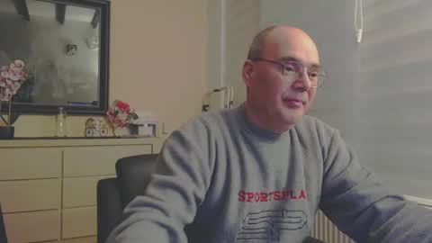 Snapshot of nightkeeper63 chatting on 02/15/25, 10:52 nightkeeper63 online show from 02/15/25, 10:52