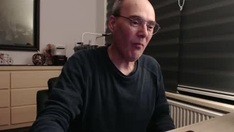 Snapshot of nightkeeper63 chatting on 10/17/25, 12:14 nightkeeper63 online show from 10/17/25, 12:14