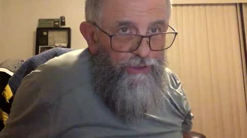 nightmoves1970 online show from 04/21/26, 02:51