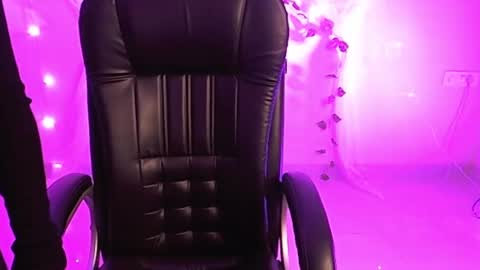 Snapshot of nightqueen107446 chatting on 02/22/25, 05:12 nightqueen107446 online show from 02/22/25, 05:12