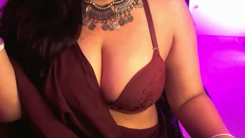 Snapshot of nightqueen107446 chatting on 11/06/25, 05:19 nightqueen107446 online show from 11/06/25, 05:19