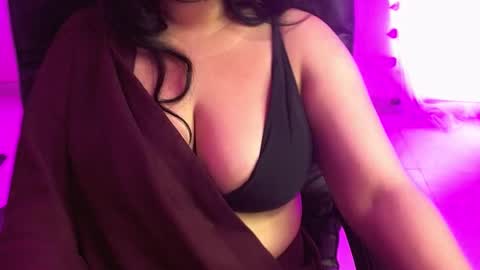 Snapshot of nightqueen107446 chatting on 02/28/26, 05:30 nightqueen107446 online show from 02/28/26, 05:30