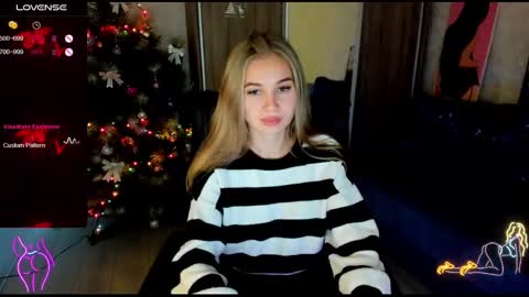 nigo_nika online show from 12/12/24, 12:33