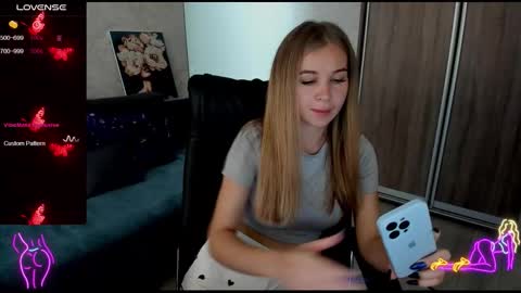 nigo_nika online show from 09/23/25, 11:57