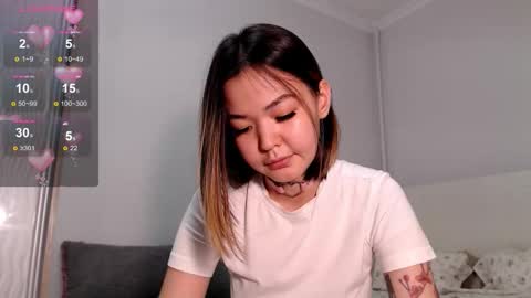 Niia online show from 10/24/25, 03:19