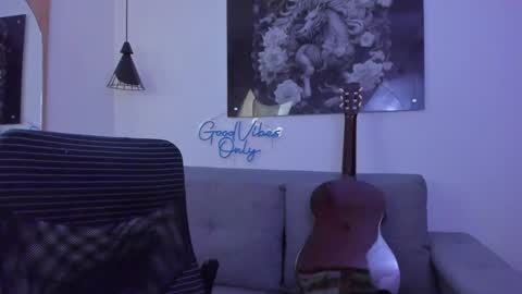 Niick online show from 12/12/24, 03:54