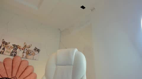 Anni online show from 01/12/26, 09:31