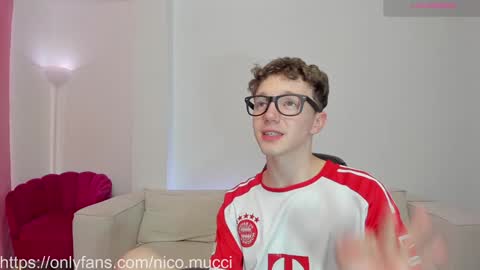 Nicolas Mucci online show from 12/30/24, 02:08