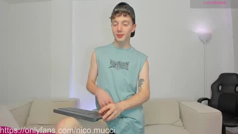 Nicolas Mucci online show from 01/11/25, 06:14