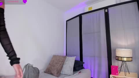 Niicole online show from 01/17/26, 08:01