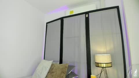 Niicole online show from 04/01/26, 09:12