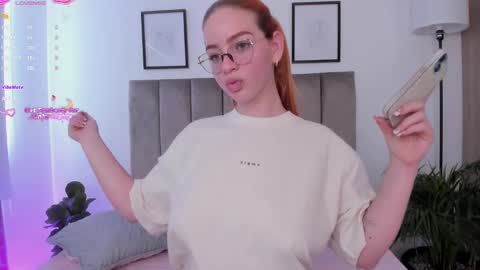 Niicoleta  online show from 11/23/25, 08:52