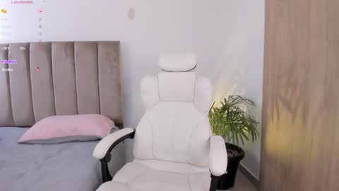 Niicoleta  online show from 02/07/26, 08:01