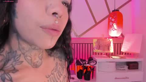 Snapshot of niinaink chatting on 07/09/26, 12:09 NINAINK online show from 07/09/26, 12:09