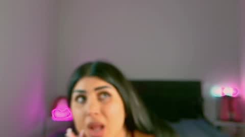 Snapshot of niinarosee1 chatting on 12/08/24, 02:18 Niinarosee online show from 12/08/24, 02:18