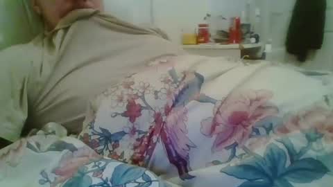 Snapshot of nijinsky11 chatting on 12/16/25, 12:15 Nijinsky11 online show from 12/16/25, 12:15