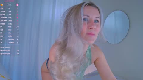 Snapshot of nika_bloom chatting on 11/04/25, 04:22 Nika Bloom online show from 11/04/25, 04:22