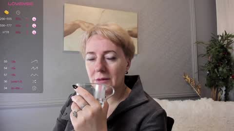 Snapshot of nika_smit chatting on 12/24/24, 09:06 Nika online show from 12/24/24, 09:06