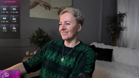 Snapshot of nika_smit chatting on 03/03/25, 02:26 Nika online show from 03/03/25, 02:26