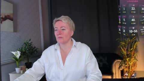 Nika online show from 04/19/26, 06:35