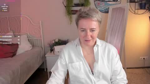 Nika online show from 05/16/26, 10:36