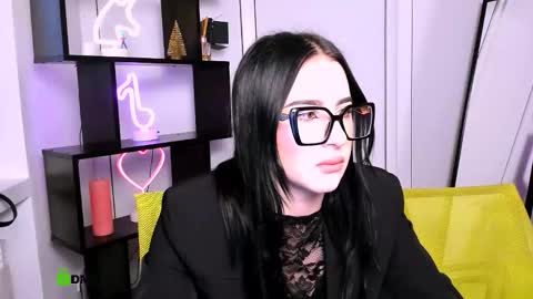 Little  Angel online show from 12/19/25, 10:33