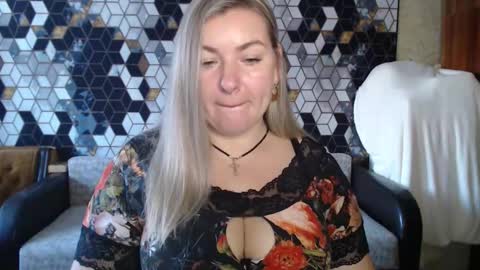 Nika online show from 02/04/26, 05:24