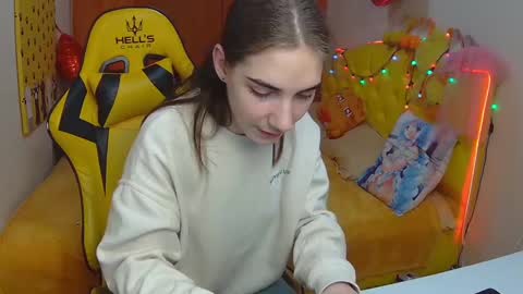 nikastarkk online show from 03/12/25, 07:17