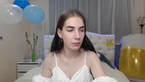 nikastarkk online show from 09/18/25, 06:37