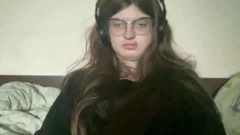 Snapshot of nikaxzimax chatting on 10/16/25, 07:09 NikaXZimax online show from 10/16/25, 07:09