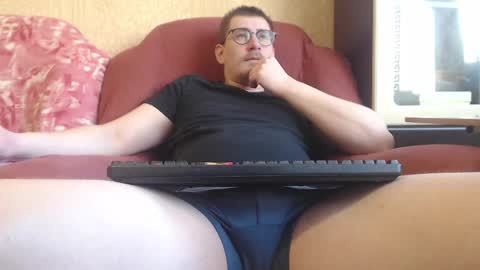 meineliebhe797 online show from 02/17/25, 08:19