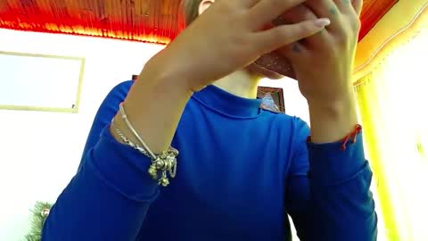 Snapshot of niki_1998 chatting on 12/26/24, 05:51 Natalia online show from 12/26/24, 05:51