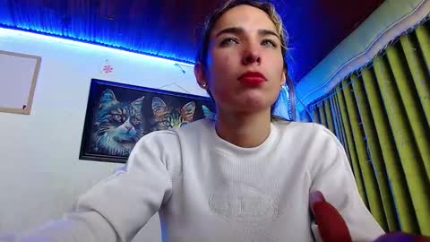 Snapshot of niki_1998 chatting on 12/31/24, 04:16 Natalia online show from 12/31/24, 04:16