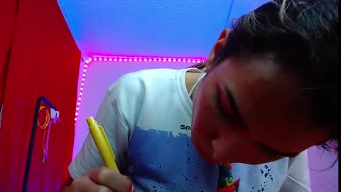 Snapshot of niki_1998 chatting on 03/11/25, 08:42 Natalia online show from 03/11/25, 08:42