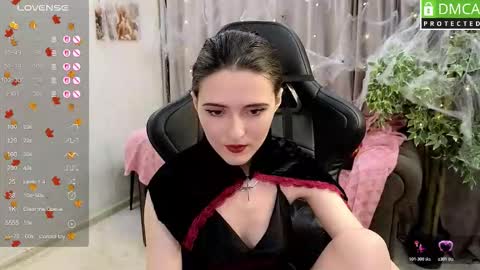 niki_cutes online show from 10/27/25, 08:07