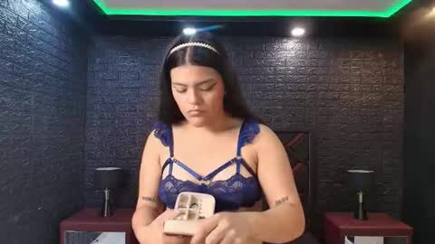 NIKI online show from 05/13/26, 11:51