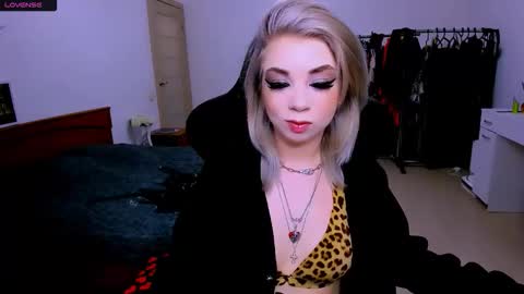 nikigoddesss online show from 04/02/26, 05:27