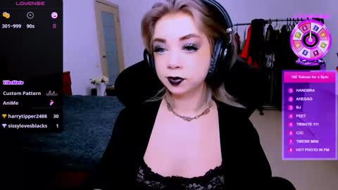 nikigoddesss online show from 04/11/26, 02:38