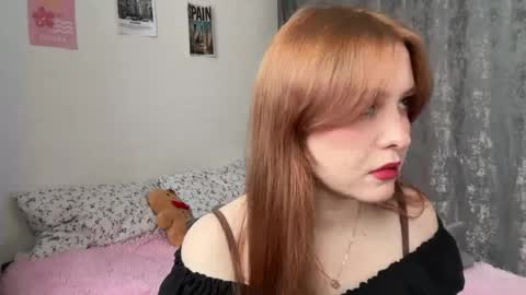 Snapshot of nikitabichoupan chatting on 03/28/26, 12:27 Amy online show from 03/28/26, 12:27