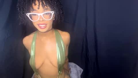 nikitalove104 online show from 01/05/26, 07:17