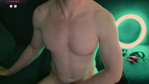Snapshot of nikitin21 chatting on 07/14/26, 08:41 Sasha online show from 07/14/26, 08:41