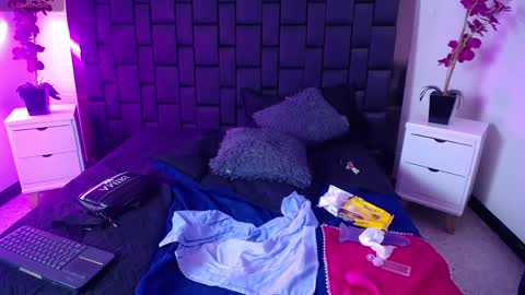 Nikkenyx online show from 02/16/25, 12:08