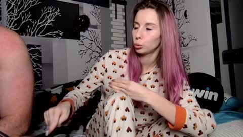 nikki7377 online show from 02/07/25, 05:40