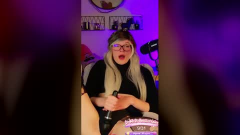 Kitty Chatte online show from 04/14/26, 12:55